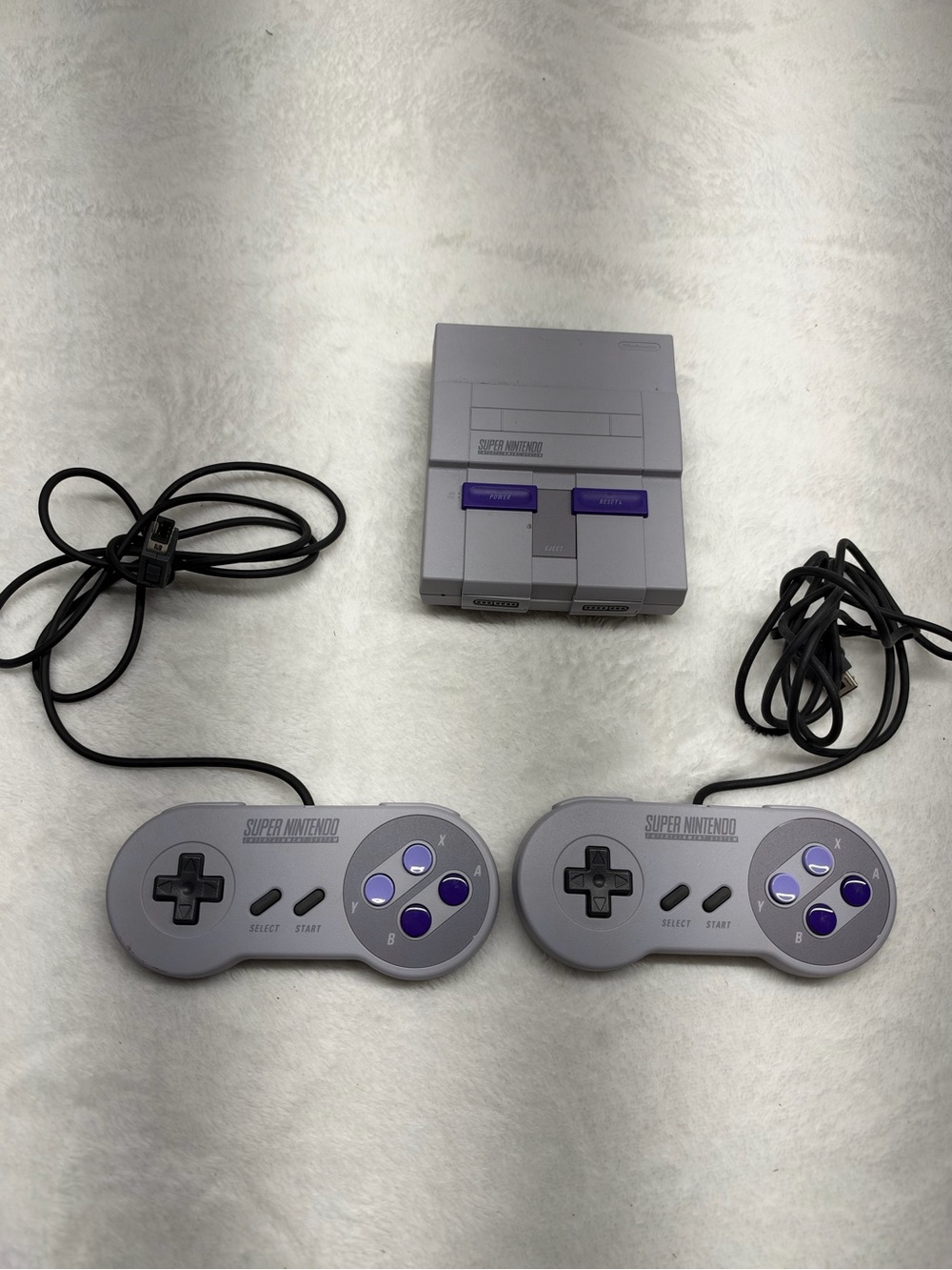 Nintendo Super NES Classic Edition Mini Console Built-In Games 2 Controllers